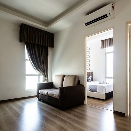 E-Red Hotel Melaka Dış mekan fotoğraf