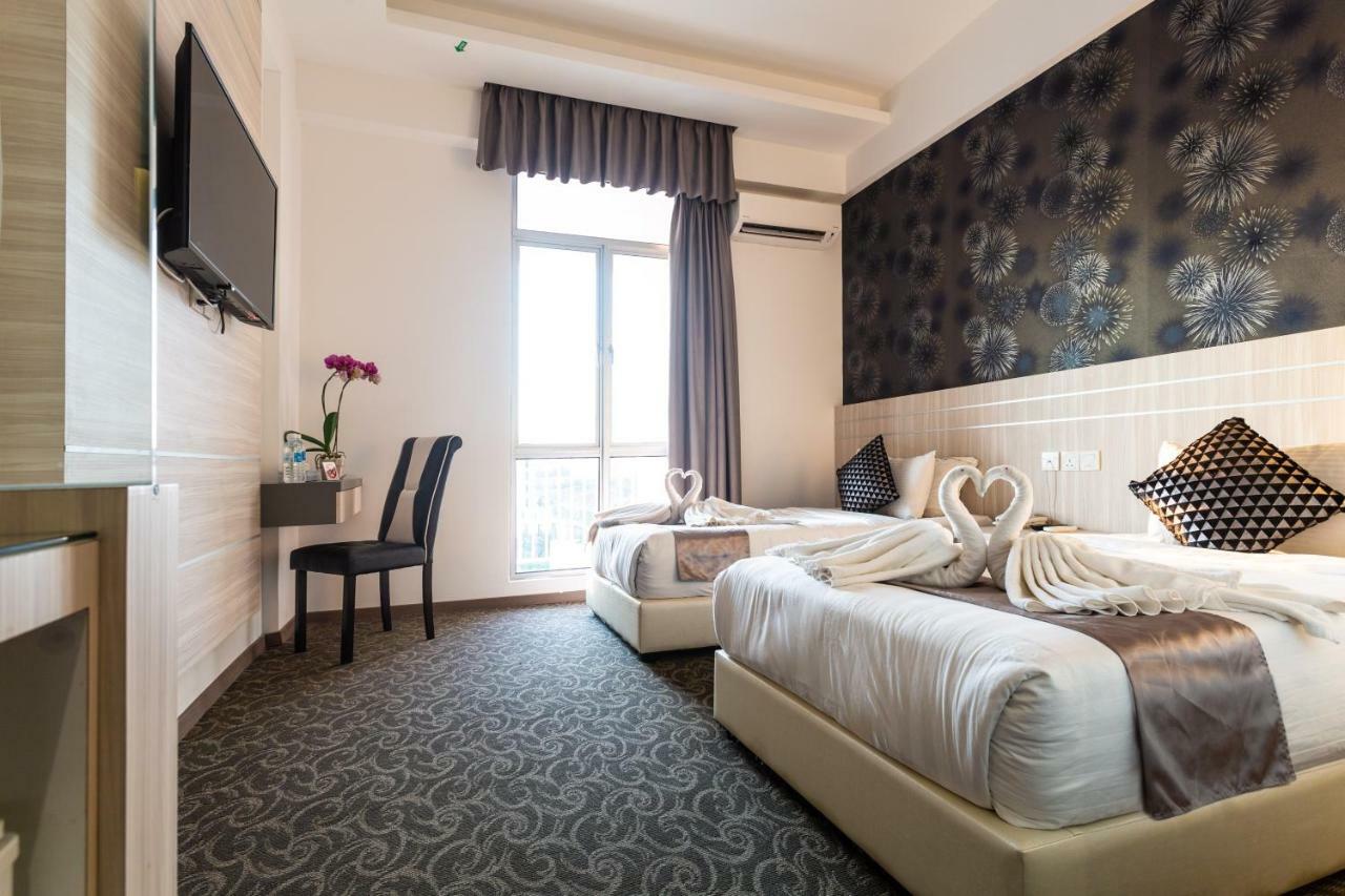 E-Red Hotel Melaka Dış mekan fotoğraf